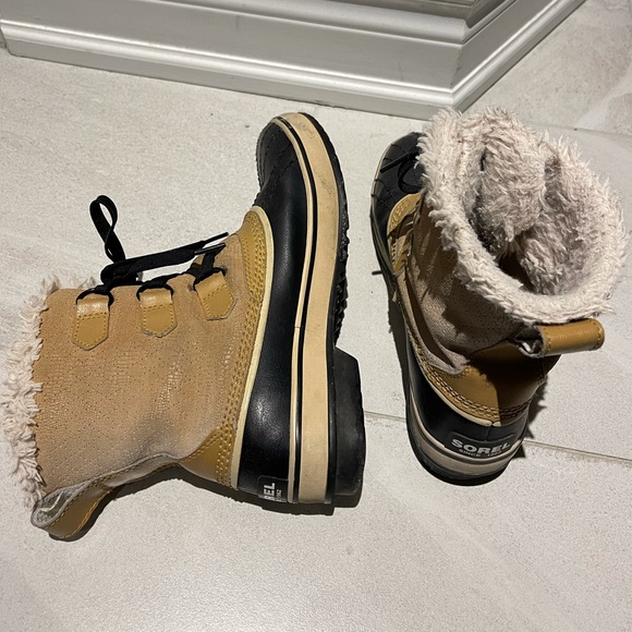 Sorel Winter Tivoli Mid Calf Snow Boots - Picture 3 of 6